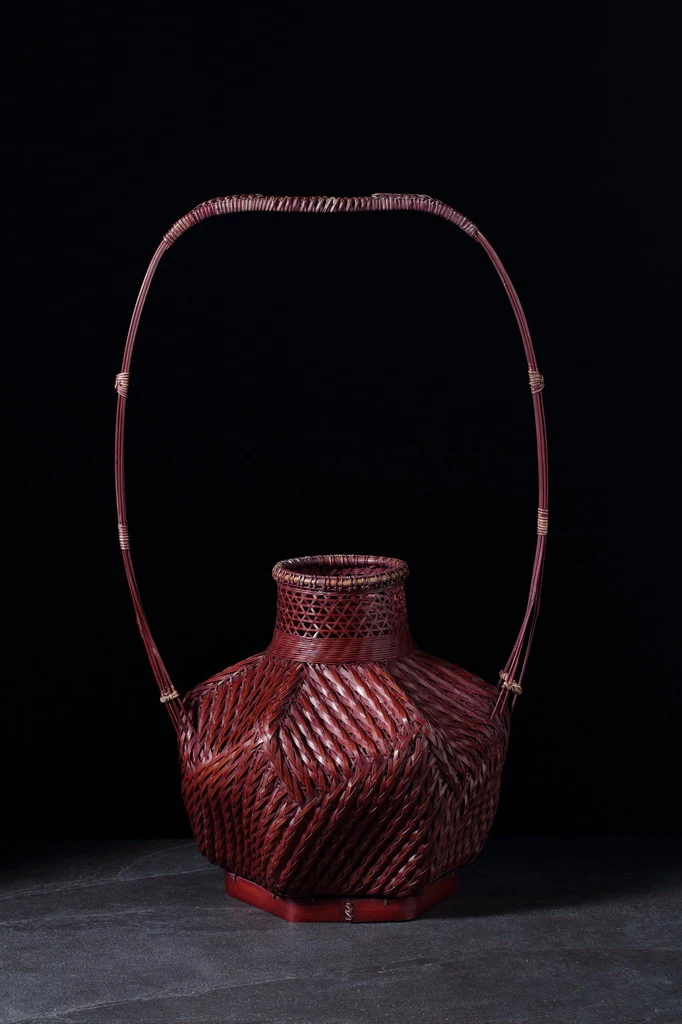 Arrow Patterned Basket， 4 photos in total