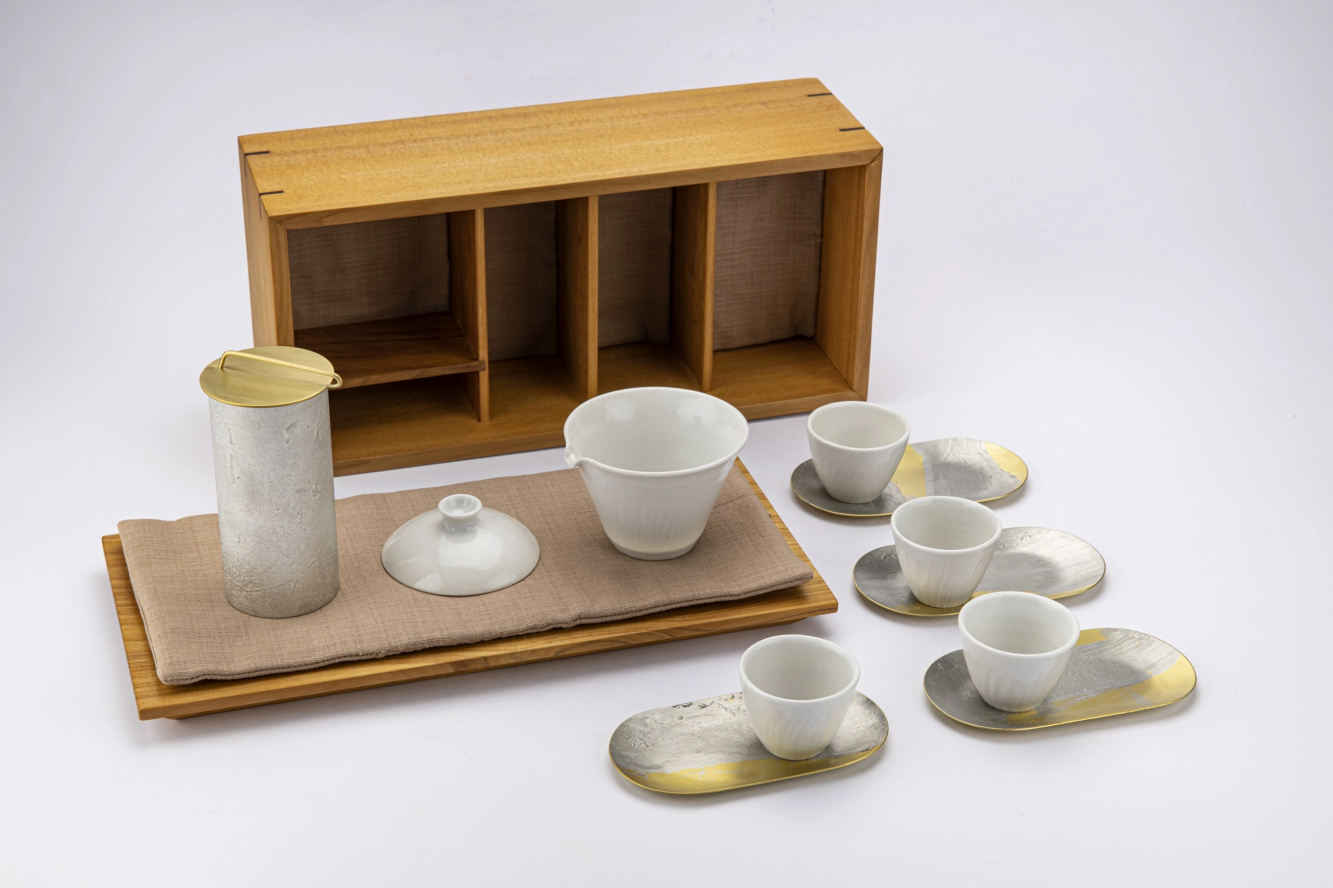 大地 旅行茶具組，共3張
