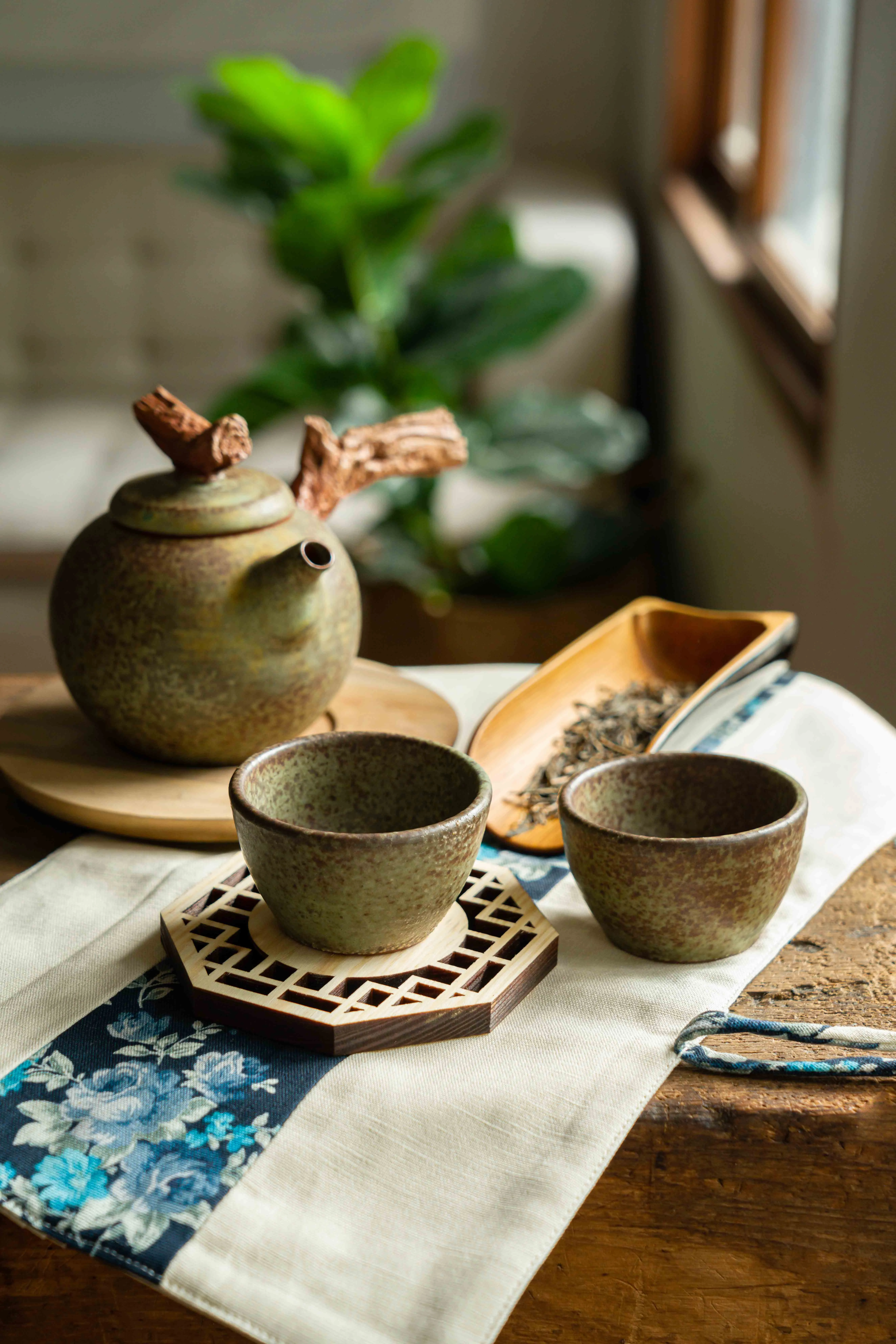 天心月圓(茶具組)，共4張
